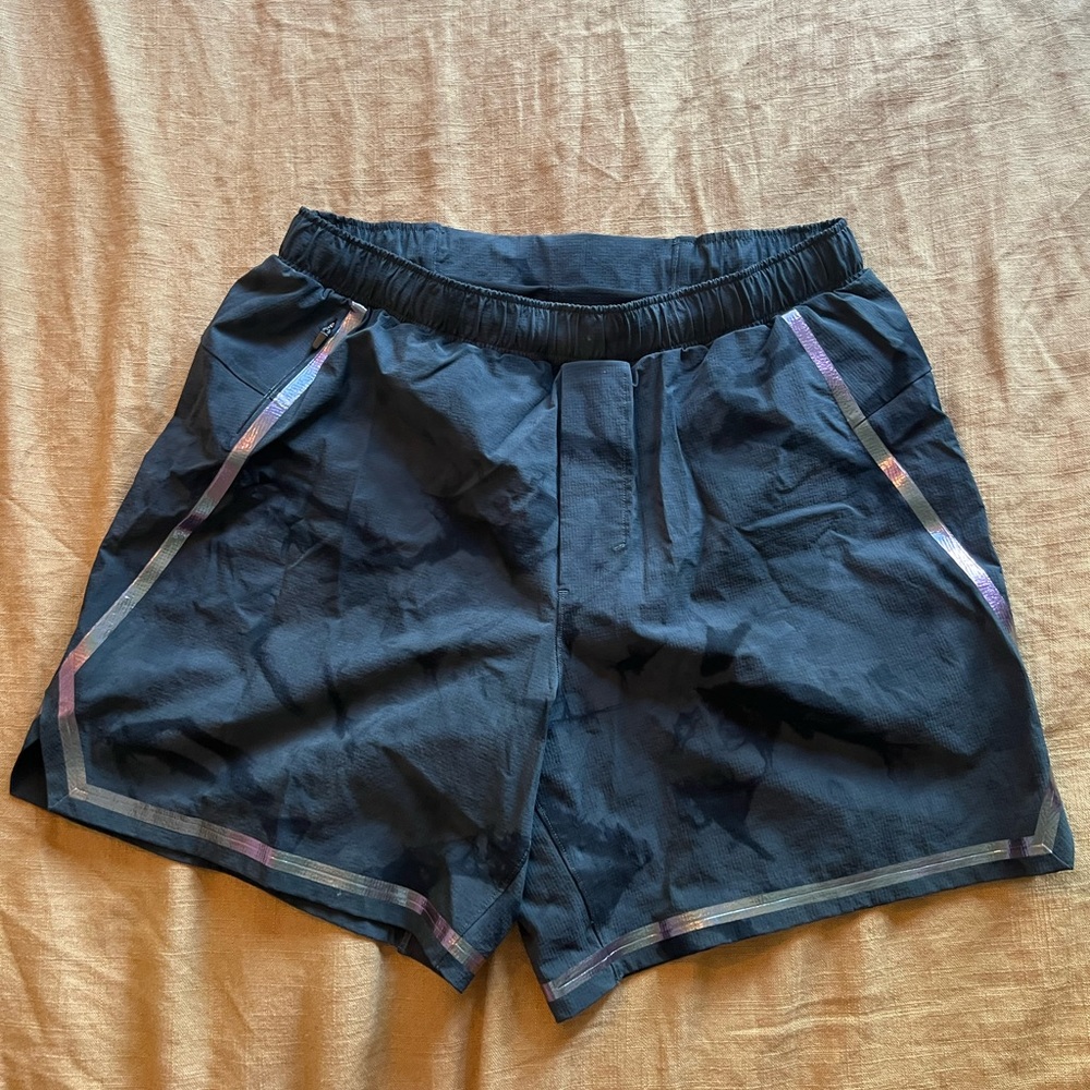 Lululemon Surge 6” special edition w/ liner
